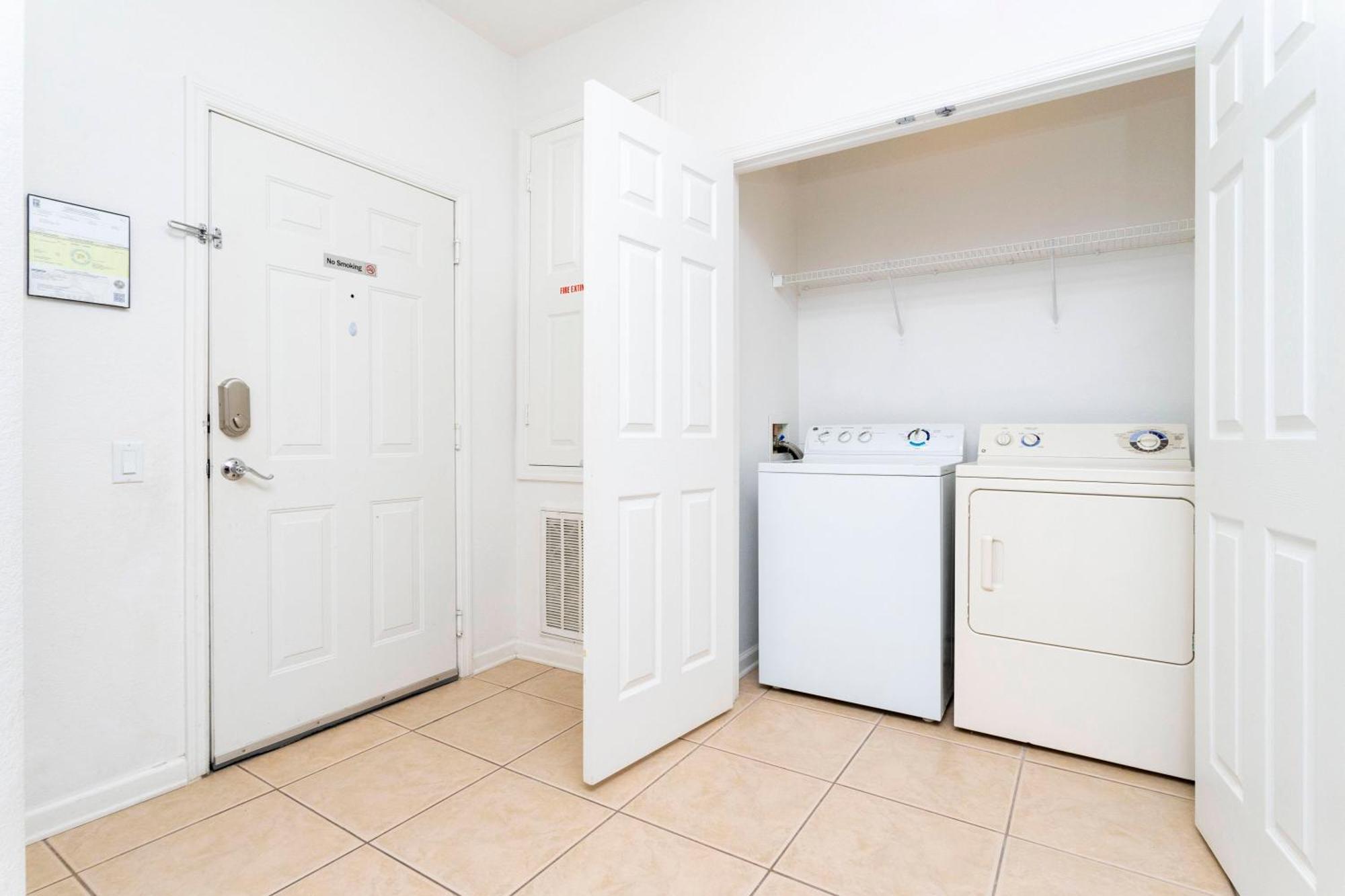 Apartment Gorgeous In At Vista Cay Vc5000 *